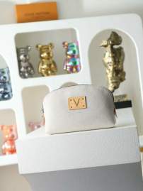 Picture of Louis Vuitton Wallets _SKUfw239635733fw